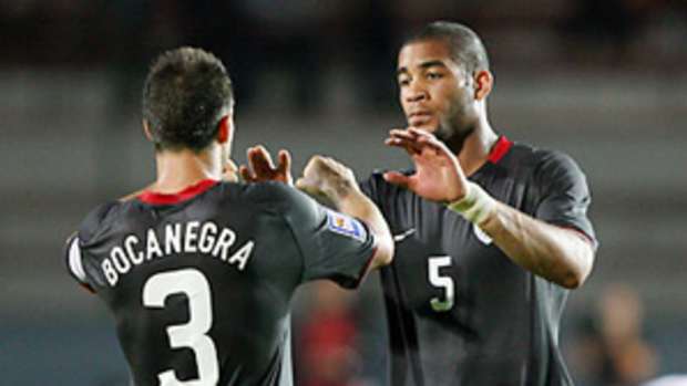 bocanegra-onyewu-1.jpg